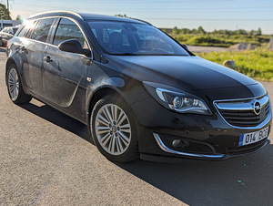 Opel Insignia Sports Tourer SW 4x4 ,2014 2,0d 120kw (4 foto / 13)