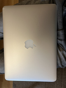 MacBook Pro 13” 2015 г. (6 фото из 9)