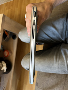 MacBook Pro 13” 2015 г. (9 фото из 9)