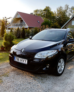 Renault Megane Grandtour (1 foto / 11)