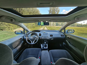Honda Civic 1.8 103kW, 2008 (13 foto / 15)
