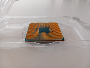 Ryzen 5 1600 + stock cooler (2 foto / 2)