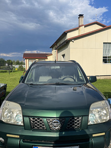 Nissan X-Trail (2 foto / 3)