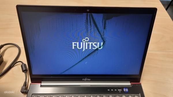 Fujitsu Livebook U772 (foto #3)