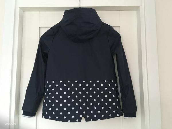 Продам малоношеный дождевик пальто для девочки, 140СМ (фото #2)