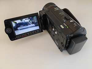 Videokaamera Canon HF 10e (2 foto / 5)
