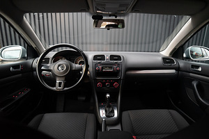 Volkswagen Golf 1.4 90kW (9 foto / 12)