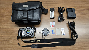 Фотоаппарат Sony DSC-H10 комплект
