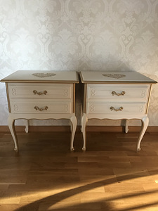 Тумбочки для продажи (2 фото из 2)