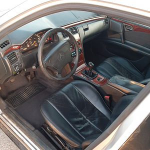 Müüa Mercedes W210 (9 foto / 13)