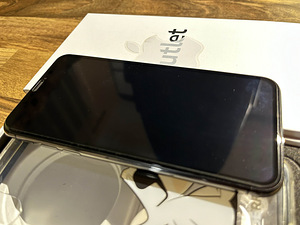 iPhone X 64GB Space Gray (7 foto / 8)