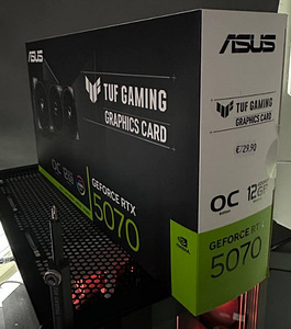 ASUS TUF Gaming GeForce RTX™ 5070 12GB GDDR7 (2 foto / 5)