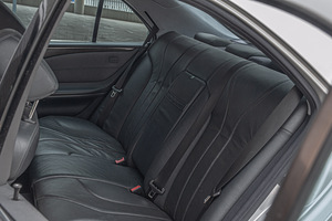 Mercedes-Benz E 55 AMG (9 foto / 15)