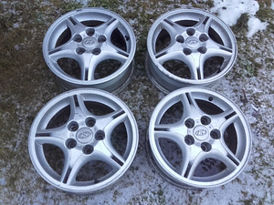 5 X114,3 15" HYUNDAI TRAJET. MAZDA, HONDA (4 foto / 5)