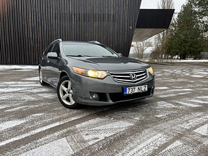 Honda Accord (1 foto / 9)