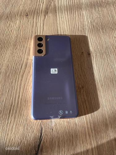 Samsung Galaxy S21 5G 256 ГБ (фото #2)