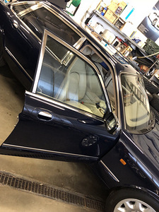 Müün auto Daimler V8 Super (3 foto / 9)