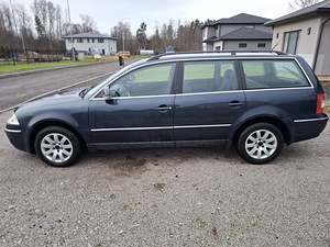 2005 Volkswagen Passat 1.9 74KW (4 foto / 10)