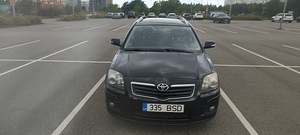 Toyota avensis 2.2 110kw (4 foto / 7)