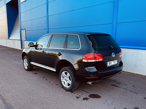 Volkswagen Touareg 3.0 165kW (4 foto / 12)
