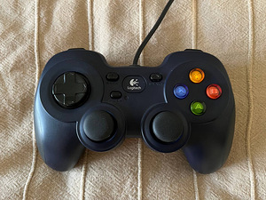 Logitech F310 juhtmega kontroller/mängupult (1 foto / 3)