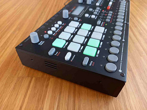 Elektron analog rytm mk1 (8 foto / 9)