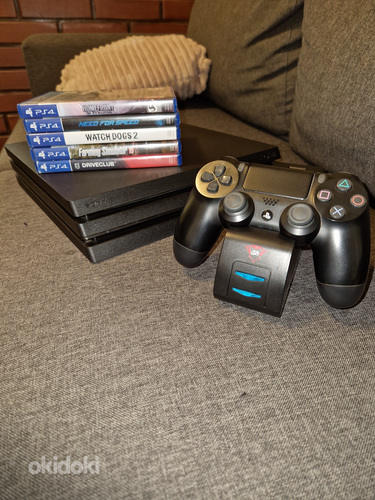 PlayStation 4 Pro (foto #2)
