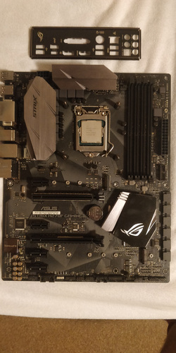 I7-7700K + Strix H270F emaplaat