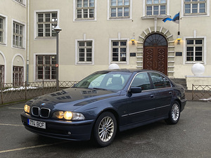 БМВ 520i (3 фото из 6)