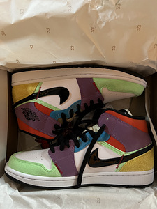 WMNS AIR JORDAN 1 MID SE LIGHTBULB (3 foto / 5)
