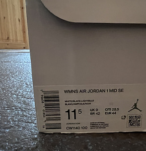 WMNS AIR JORDAN 1 MID SE LIGHTBULB (5 foto / 5)