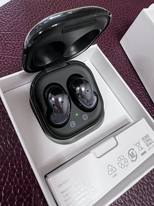 Samsung Buds Live (3 фото из 3)