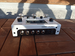 Kitarriprotsessor Hotone Ampero II Stomp (MP-300) (4 foto / 5)