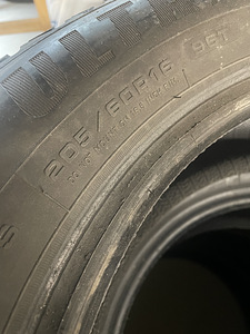 Talverehvid 4tk Goodyear Ultra Grip Ice Artic 205/60R16 (2 foto / 7)