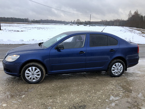 Skoda Octavia Manuaal 1,2l 77kw bens.2010a. (3 foto / 12)