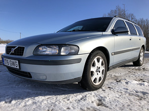 Volvo V70 LPG 184 kw (15 foto / 15)