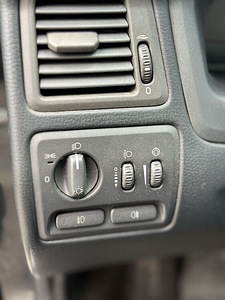 Volvo S60 2001 (12 foto / 13)