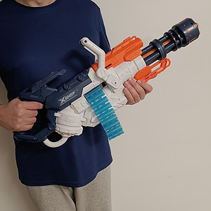 Mängublaster / minigun X-shot (1 foto / 2)