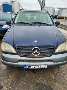 Mercedes ML320 W163 varuosad (4 foto / 10)
