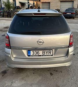 OPEL ASTRA 1,9 D 88 KWT, VARUOSAD (8 foto / 8)