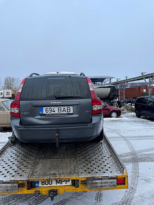 VOLVO V50 2,0D, VARUOSAD (2 foto / 7)