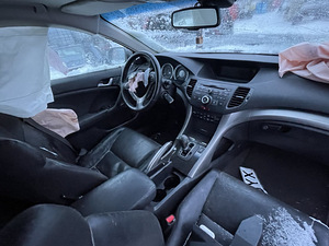 HONDA ACCORD 2010 2,2D VARUOSAD (3 foto / 7)