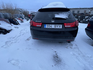 HONDA ACCORD 2010 2,2D VARUOSAD (4 foto / 7)