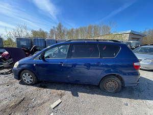 TOYOTA AVENSIS VERSO, 2,0D 85 KWT, VARUOSAD (3 foto / 7)