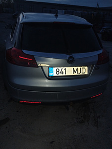 OPEL INSIGNIA 2.0D 96KWT, VARUOSAD (6 foto / 9)