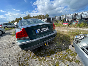 VOLVO S60 2,4D 120 KWT, VARUOSAD (5 foto / 9)