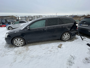 TOYOTA AVENSIS 2,0 BENS 108 KWT, VARUOSAD (2 foto / 7)
