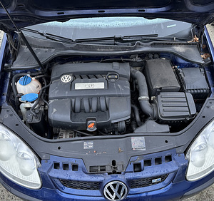VW GOLF 1,6 BENS 75 KWT VARUOSADEKS (6 foto / 7)