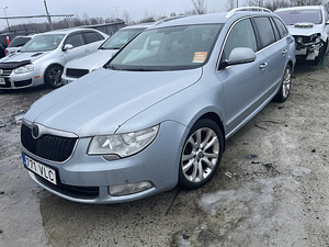 SKODA SUPERB 2,0D 103KWT, AUTOMAAT, VARUOSADEKS (3 foto / 10)