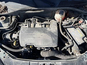 RENAULT THALIA 1,2 BENSIIN, VARUOSAD (3 foto / 10)